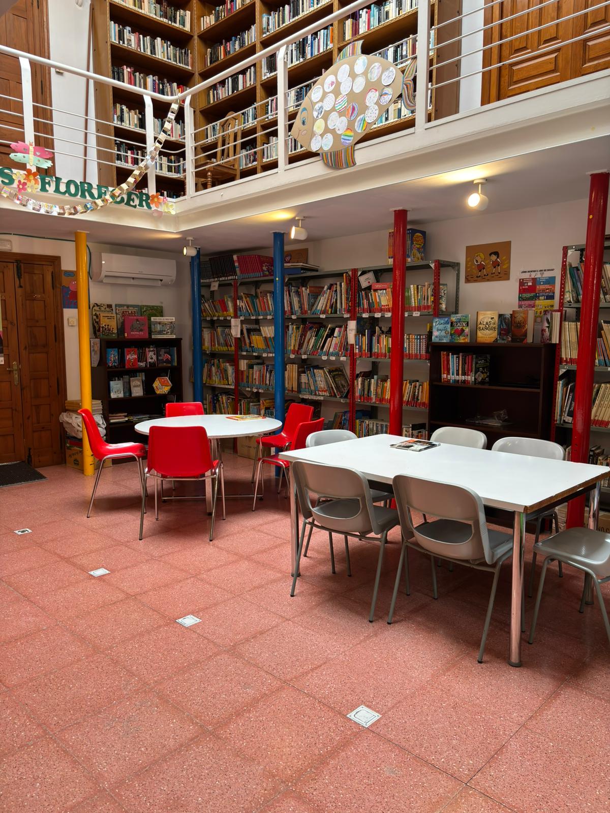 Biblioteca biblioteca
